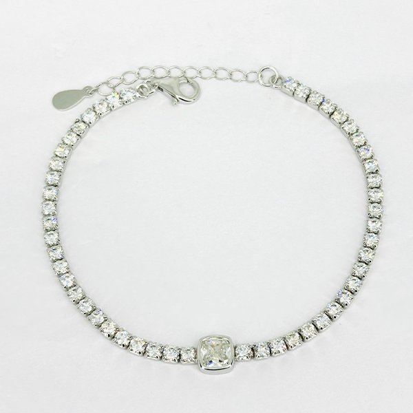 Sparkling Solitaire Tennis Bracelet