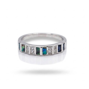 Prismatiline Ring